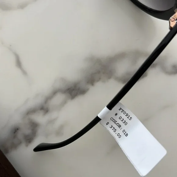 Authentic Tom Ford Sunglasses - Picture 6 of 7